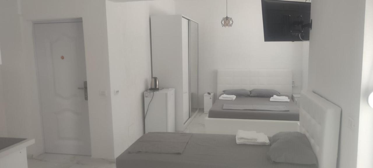 Golem Apartment Bagian luar foto