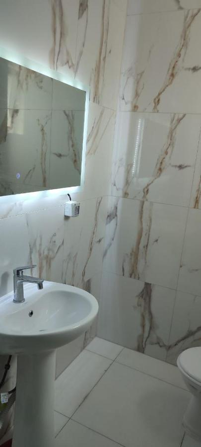 Golem Apartment Bagian luar foto