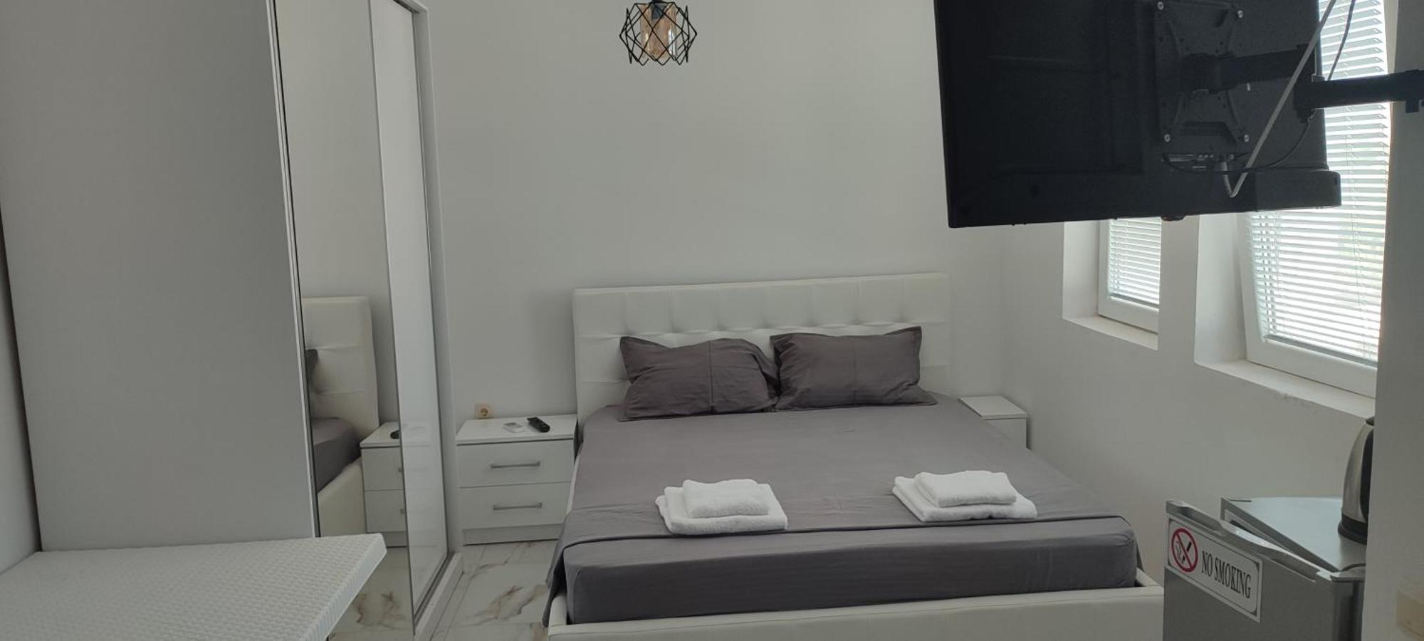 Golem Apartment Bagian luar foto