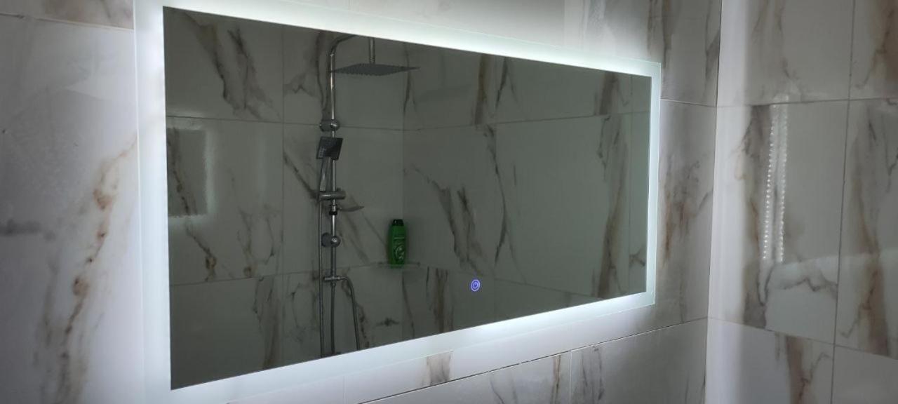 Golem Apartment Bagian luar foto